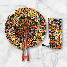 Afbeelding in Gallery-weergave laden, African Hand fan - Ankara print Hand fan - Black Cream Bukola
