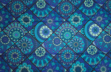 Lade das Bild in den Galerie-Viewer, 6 Yards - Afrikanischer Druckstoff - Blau &amp; Türkis Mandala Patchwork - 100% Baumwolle
