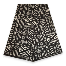 Lade das Bild in den Galerie-Viewer, 6 Yards - African Wax print fabric - Black White Bogolan Spirit - 100% cotton
