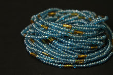 Afbeelding in Gallery-weergave laden, Taillekralen / Afrikaanse tailleketting - IZODUWA - Blauw / goud (elastisch)
