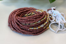 Lade das Bild in den Galerie-Viewer, Waist Beads / African Hip Chain - Brown Chinyere (Traditional non-elastic string)
