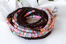 Afbeelding in Gallery-weergave laden, Taillekettingen / Afrikaanse heupketting - Ovie - Zwart mix (Traditionele niet-elastische draad)
