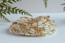 Afbeelding in Gallery-weergave laden, Heupkralen / Afrikaanse heupketting - Akibo - Wit - Gloeit in het donker (Traditionele niet-elastische draad)
