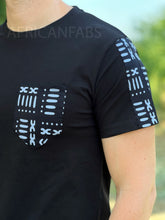 Afbeelding in Gallery-weergave laden, T-shirt met Afrikaanse printdetails - zwarte bogolanmouwen en borstzak
