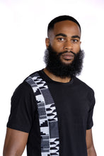Afbeelding in Gallery-weergave laden, T-shirt with African print details -  Black / white kente band
