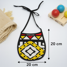 Charger l&#39;image dans la galerie, African Print Baby Bib - Red Samakaka (Unisex)
