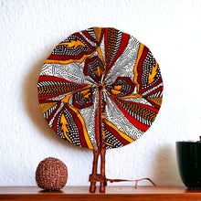 Lade das Bild in den Galerie-Viewer, African Hand fan - Ankara print Hand fan - Amma - Red / white
