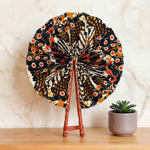 Afbeelding in Gallery-weergave laden, African Hand fan - Ankara print Hand fan - Black Cream Bukola
