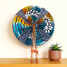 Lade das Bild in den Galerie-Viewer, African Hand fan - Ankara print Hand fan - Turquoise Black Titilayo
