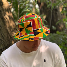 Afbeelding in Gallery-weergave laden, Bucket hat / Fisherman hat with African print - Yellow kente - Kids &amp; Adults sizes (Unisex)
