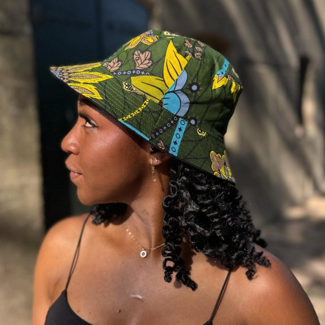 Chapeau bob / Chapeau de pêcheur avec imprimé africain - Vert foncé et jaune motif botanique - Tailles enfants et adultes (Unisexe)