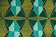 Lade das Bild in den Galerie-Viewer, 6 Yards - Afrikanischer Druckstoff - Exklusive verzierte Glitzereffekte 100% Baumwolle - GL-4009 Grün Gold
