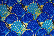 Lade das Bild in den Galerie-Viewer, 6 Yards - Afrikanischer Druckstoff - Exklusive verzierte Glitzereffekte 100% Baumwolle - GL-4011 Blau Gold
