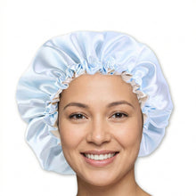 Charger l'image dans la galerie, Bonnet en satin bleu clair pour cheveux (Bonnet de nuit en satin ajustable et réversible)
