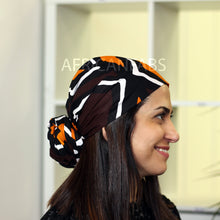 Lade das Bild in den Galerie-Viewer, African Orange / Brown bogolan / mud cloth headwrap
