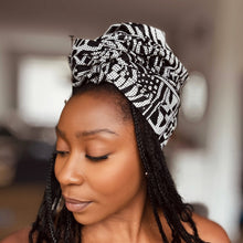 Load image into Gallery viewer, African headwrap - Black &amp; White Ndop Cameroon
