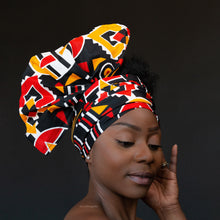 Lade das Bild in den Galerie-Viewer, Afrikanisches Kopftuch aus schwarzem/rotem Bogolan/Schlammstoff

