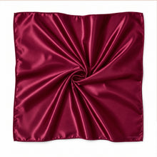 Afbeelding in Gallery-weergave laden, Red Satin Square Scarf / Bandana / Headwrap 90 x 90 cm
