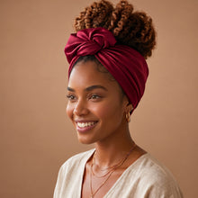 Afbeelding in Gallery-weergave laden, Red Satin Square Scarf / Bandana / Headwrap 90 x 90 cm
