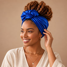 Afbeelding in Gallery-weergave laden, Blue Satin Square Scarf / Bandana / Headwrap 90 x 90 cm
