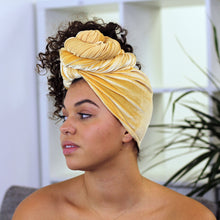 Charger l&#39;image dans la galerie, Foulard en velours / turban en velours - Jaune ocre
