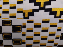 Charger l&#39;image dans la galerie, 6 Yards - Tissu imprimé africain - Effets pailletés embellis exclusifs 100% coton - KT-3098 Kente Gold Black White
