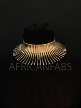 Lade das Bild in den Galerie-Viewer, Halsband im afrikanischen Stil / hohe Halskette aus Gold – Gold
