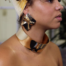 Load image into Gallery viewer, African Style Choker Set / Gold High Necklace + Earrings
