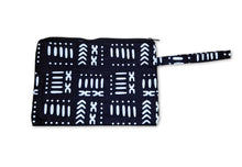 Load image into Gallery viewer, African print Makeup pouch / Pencil case / Cosmetic Bag / Coin Purse - Black / white Bogolan

