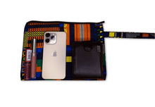 Charger l&#39;image dans la galerie, Pochette de maquillage imprimé africain / Étui à crayons / Sac cosmétique / Porte-monnaie - Bleu / Orange kente
