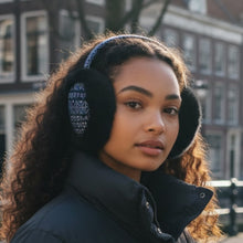 Afbeelding in Gallery-weergave laden, African Print Earmuffs - Foldable Winter Ear Warmers - Blue Bogolan
