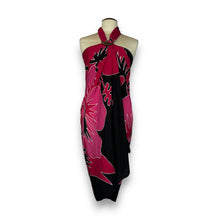 Lade das Bild in den Galerie-Viewer, Handbemalter Sarong / Pareo - Strandbekleidungs-Wickelrock - Schwarz / roter Hibiskusblüte
