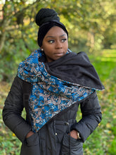 Charger l&#39;image dans la galerie, African print Winter scarf for Adults Unisex - Blue Starflower
