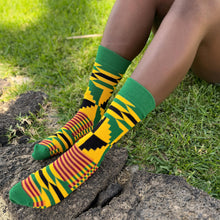 Load image into Gallery viewer, 5 pairs - African socks / Afro socks / African print socks - Green Yellow Kente
