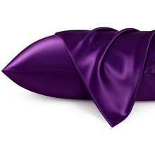 Lade das Bild in den Galerie-Viewer, Satin pillow case Purple 60 x 70 cm pillow size - Silky satin pillowcase / cushion cover
