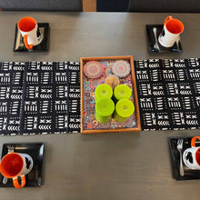 Charger l&#39;image dans la galerie, African print table runner - Table cloth - Black / white Bogolan Patterns
