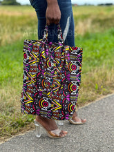 Charger l&#39;image dans la galerie, Sac shopping imprimé africain - Tribal rose / jaune - Sac shopping réutilisable en coton
