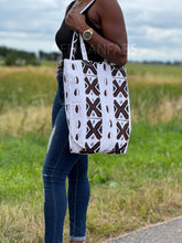 Load image into Gallery viewer, Shopper bag with African print - White / brown bogolan - Reusable Shopping Bag made of cotton
