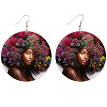 Afbeelding in Gallery-weergave laden, Afrika geïnspireerde oorbellen | Afro bloemenmeisje
