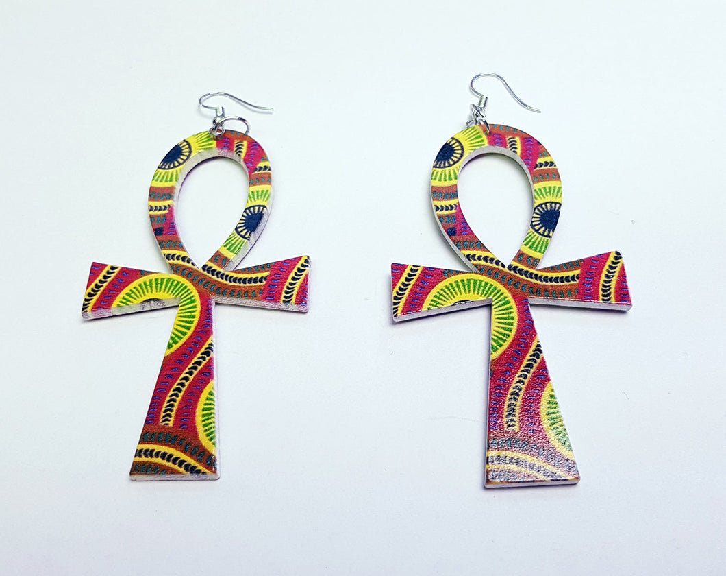 Ankh-vormige houten Afrikaanse oorbellen met print - Geel/Roze
