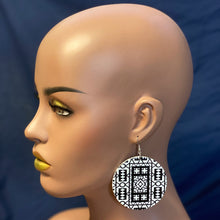Load image into Gallery viewer, Black / White Samakaka print Earrings - African Samacaca drop earrings
