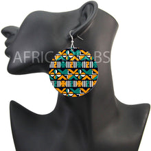 Afbeelding in Gallery-weergave laden, Turkoois gele kruisen modderdoek/bogolan | Afrikaans geïnspireerde oorbellen
