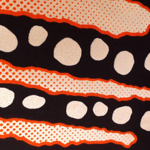Afbeelding in Gallery-weergave laden, 6 Yards - Afrikaanse Wax print stof - Zwart Oranje Modderdoek / Bogolan strepen ** Metallic Special **
